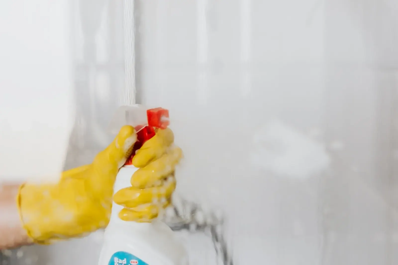 Why Hire a Cleaning Service?